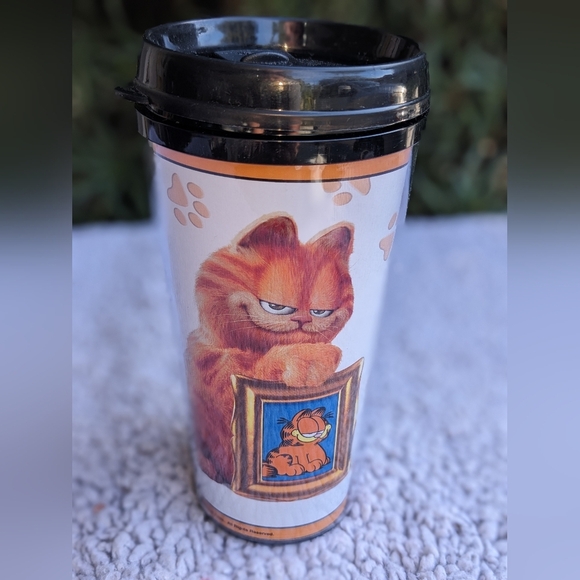 Garfield "The Movie" Drink Tumbler‎ A Star Is Born White Black EUC - Picture 1 of 4